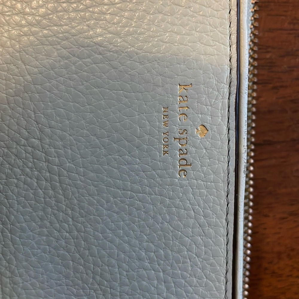Kate spade ♠️ Wallet - Picture 2 of 11